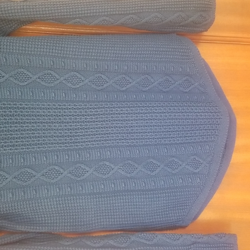 H&M Cable knit sweater- size M- color blue - Picture 3 of 7